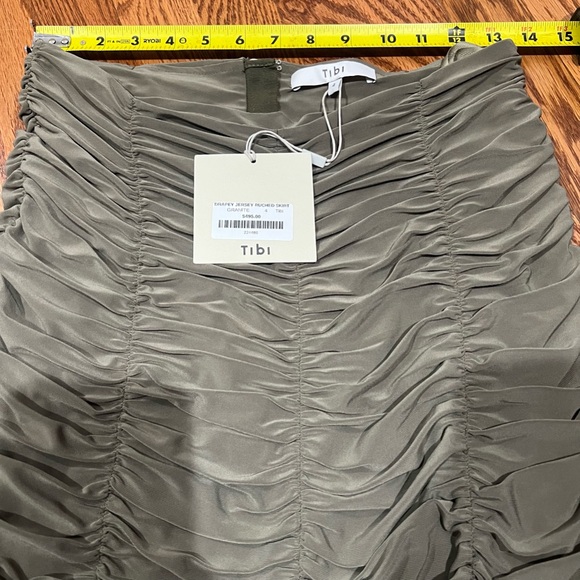 Orig $495 Tibi DRAPEY JERSEY RUCHED SKIRT GRANITE Size 4 - Picture 8 of 11